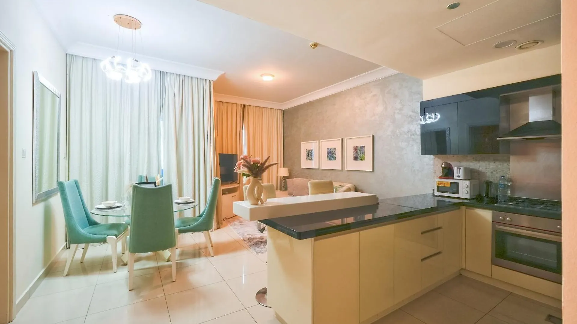 Luxurious 1Br Damac Maison Mall Street Very Near Dubai Mall By Anw